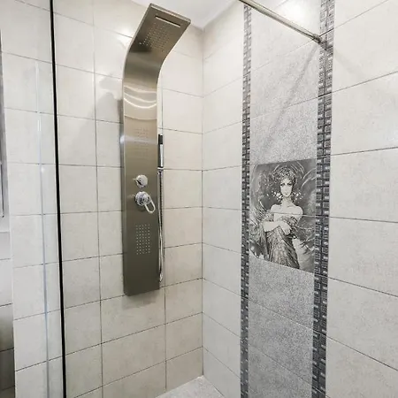 Erythrina #colony_deluxe_suite Apartment *